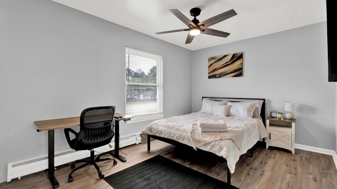 Photo of Bedroom in Sterling Heights