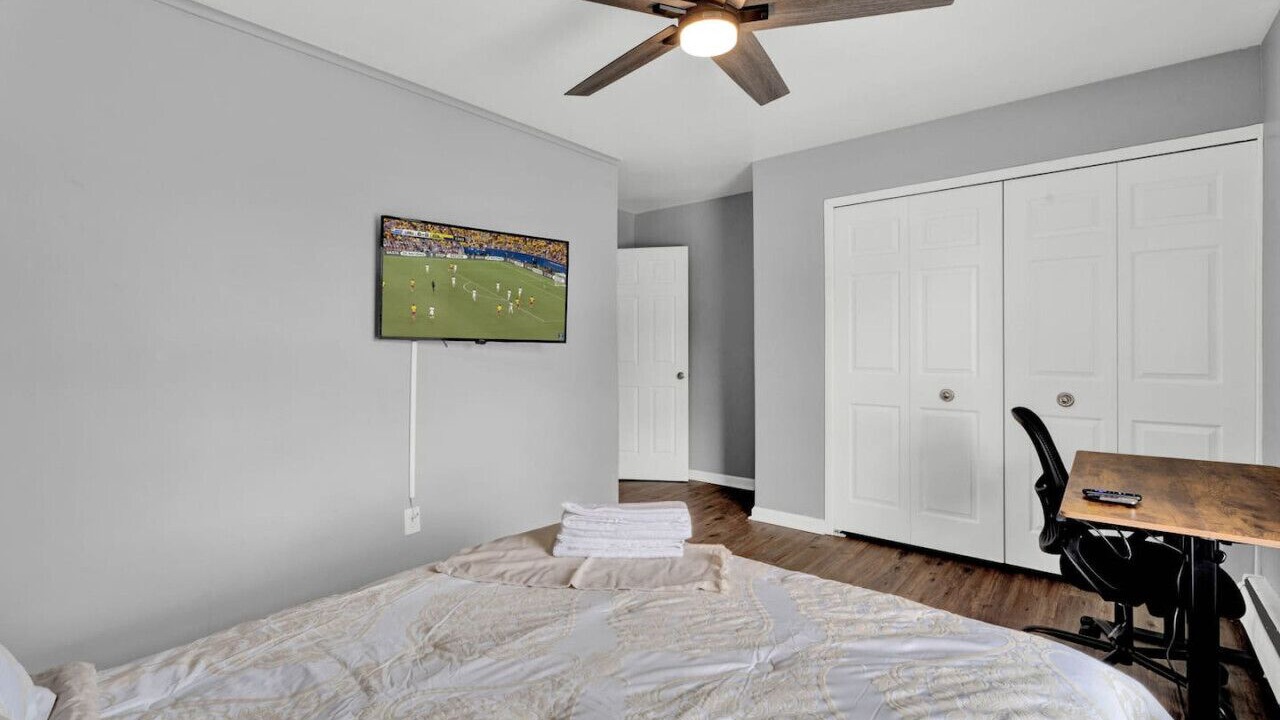 Photo of Bedroom in Sterling Heights