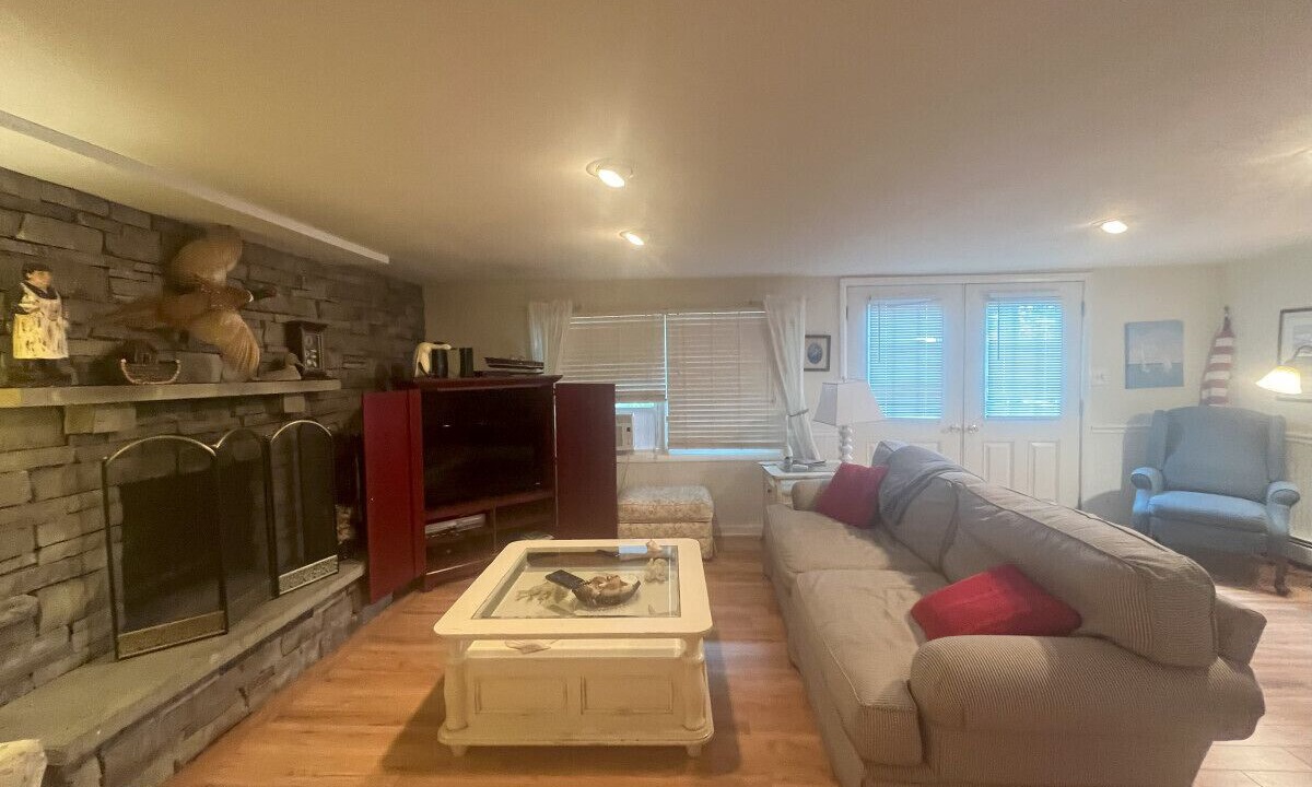 Photo of Livingroom in Skaneateles