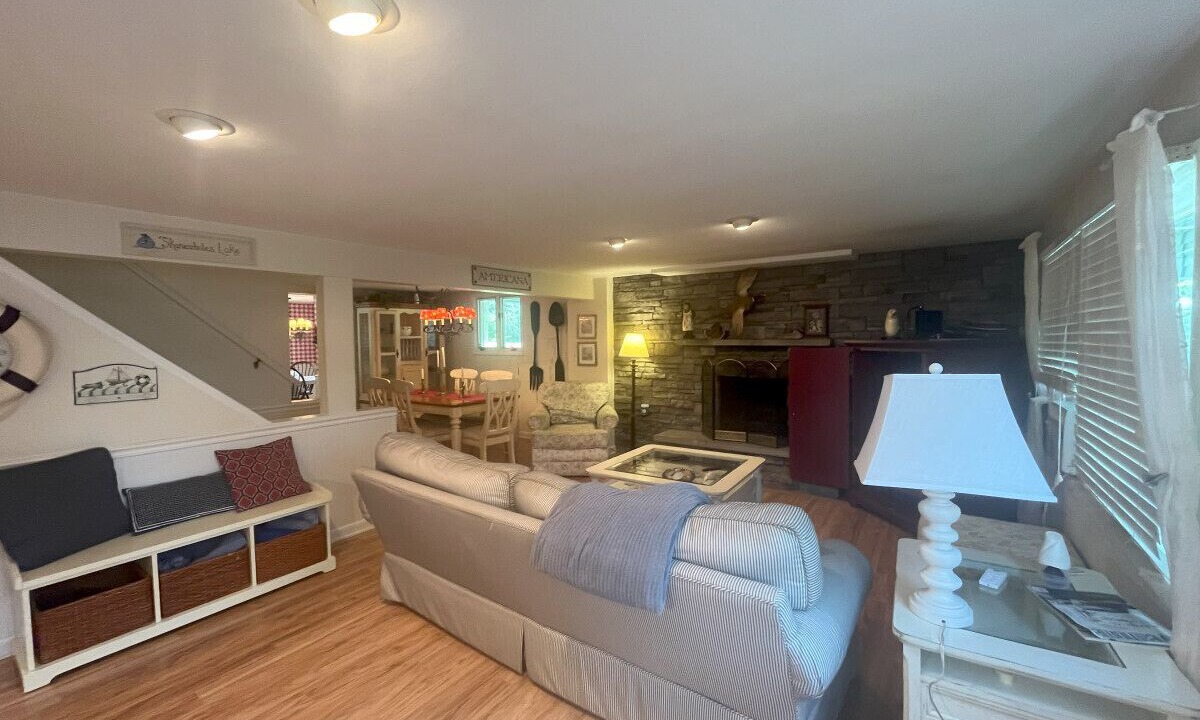 Photo of Livingroom in Skaneateles