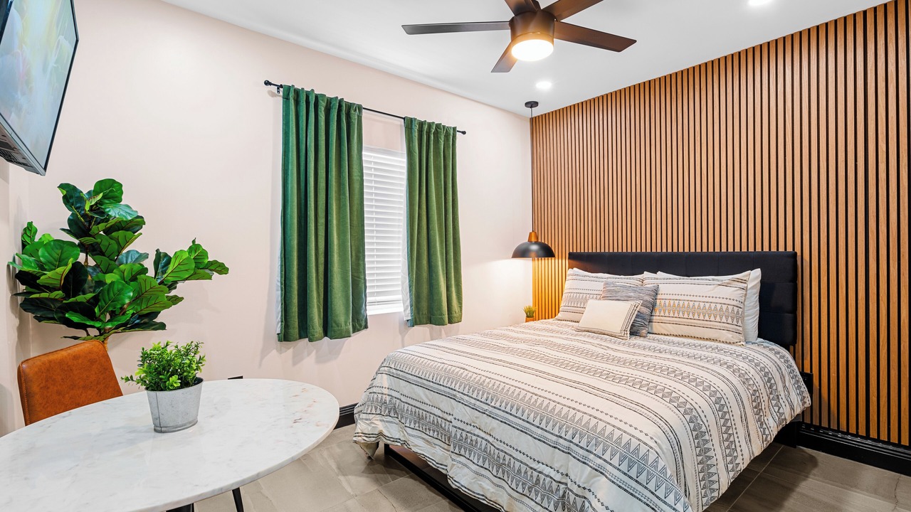 Photo of Bedroom in West Avenue