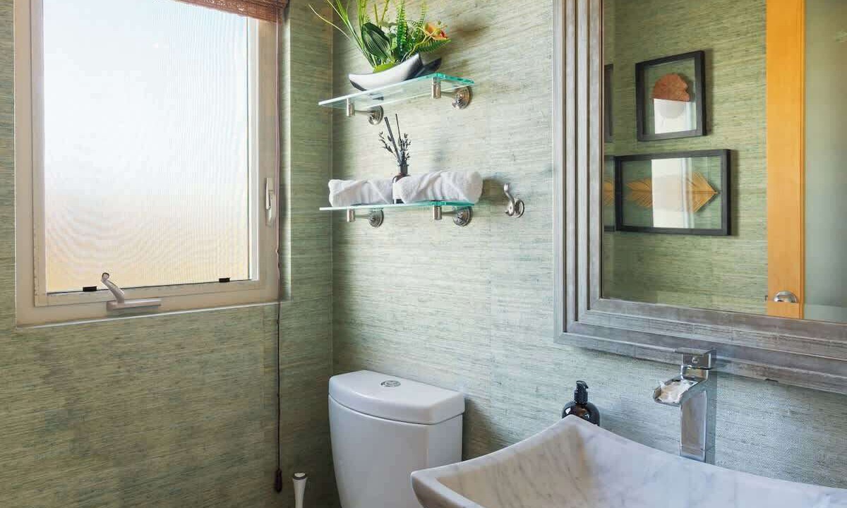 Photo of Bathroom in The Strand