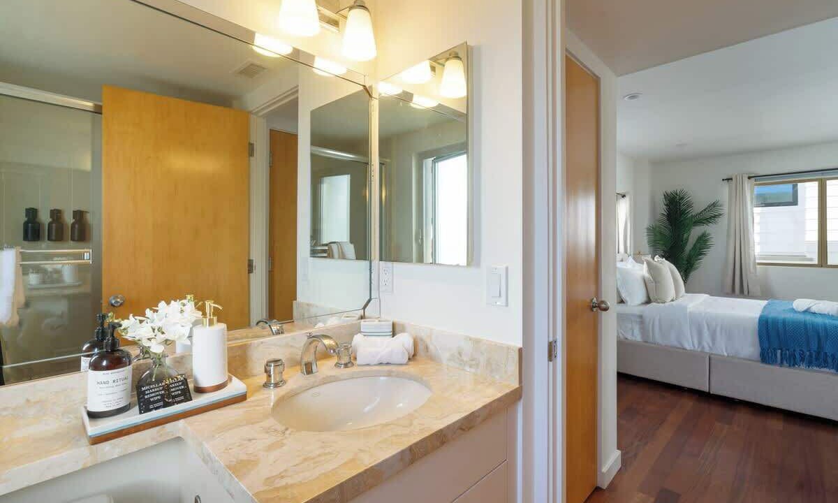 Photo of Bathroom in The Strand