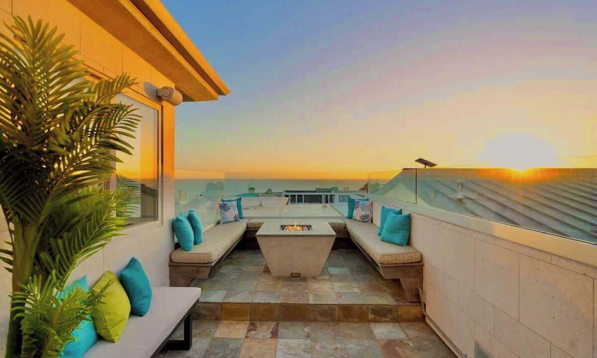 Photo of Patio Balcony in The Strand