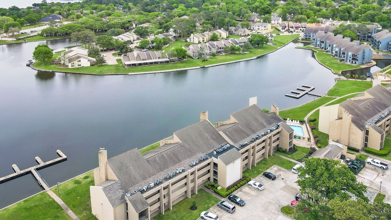 Photo of Outdoor in Walden on Lake Conroe