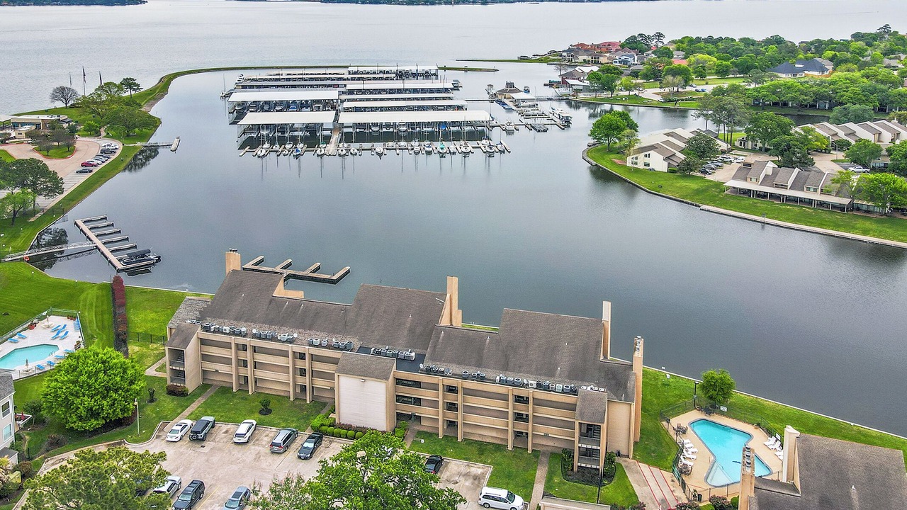Photo of Outdoor in Walden on Lake Conroe