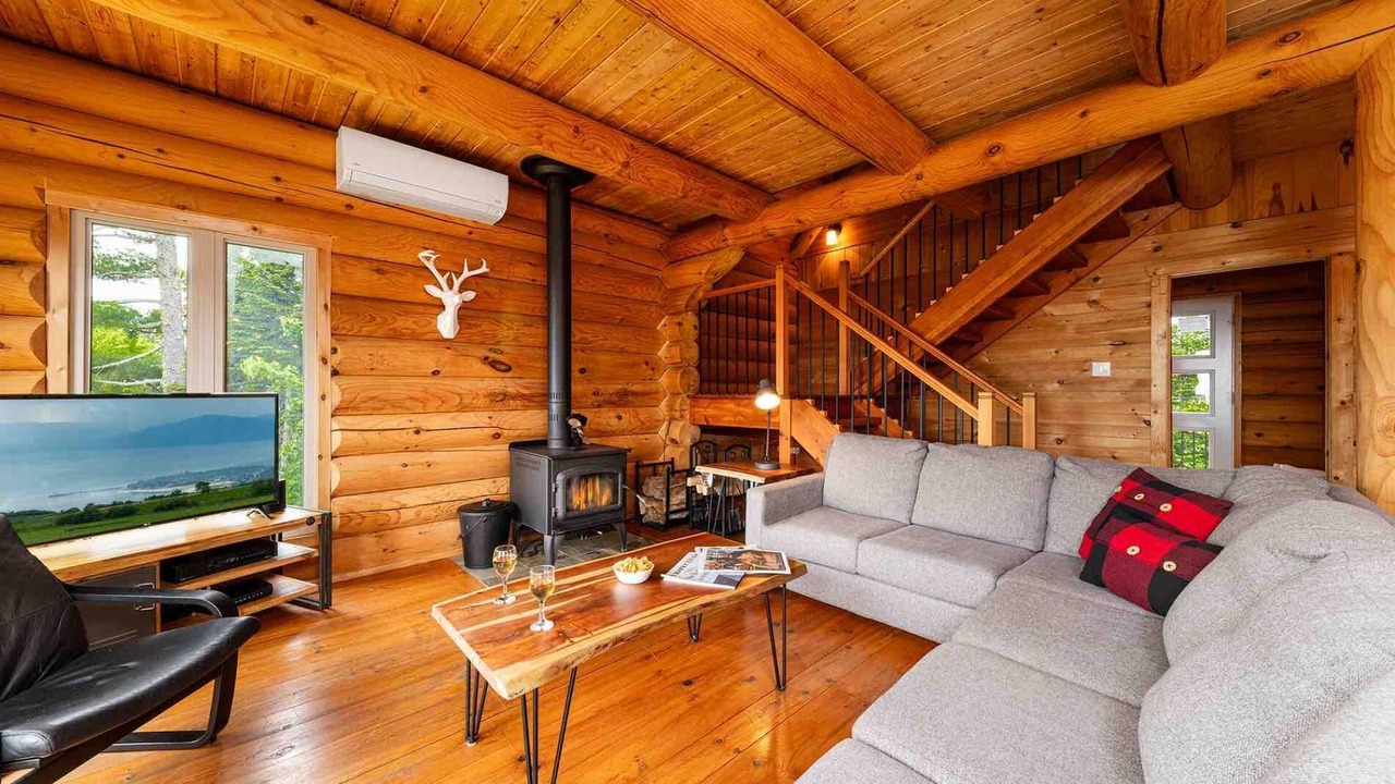Photo of Bedroom in Petite-Riviere-Saint-Francois