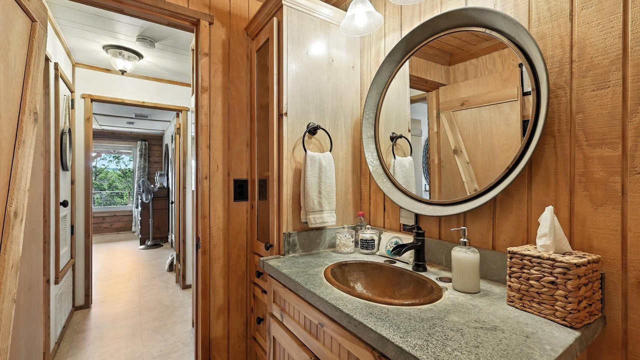 Photo of Bathroom in Palo Pinto County