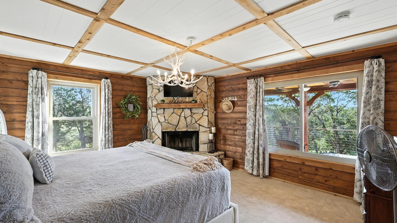 Photo of Bedroom in Palo Pinto County