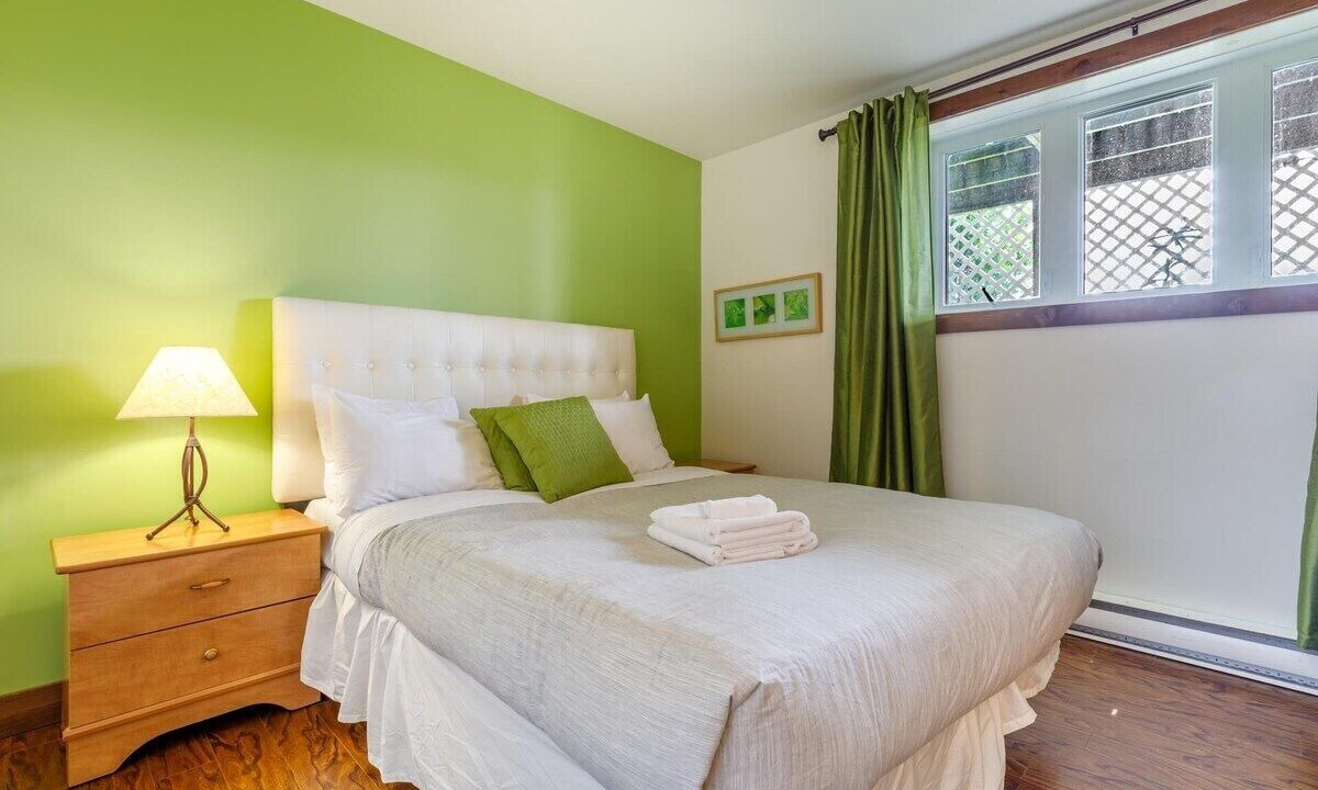 Photo of Livingroom in Petite-Riviere-Saint-Francois