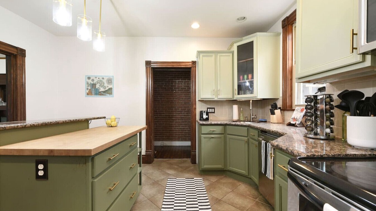 Photo of Kitchen in South Side Flats