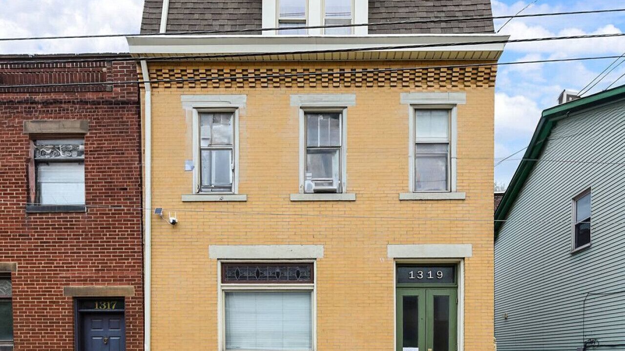 Photo of Outdoor in South Side Flats