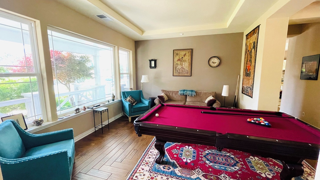 Photo of Livingroom in Murphys