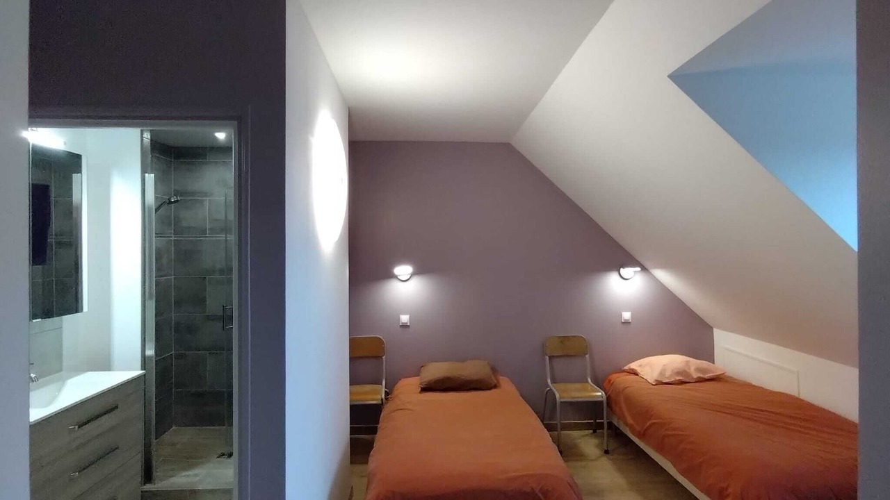 Photo of Bedroom in Englancourt