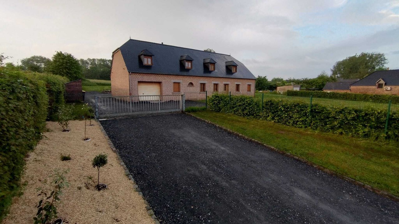 Photo of Outdoor in Englancourt