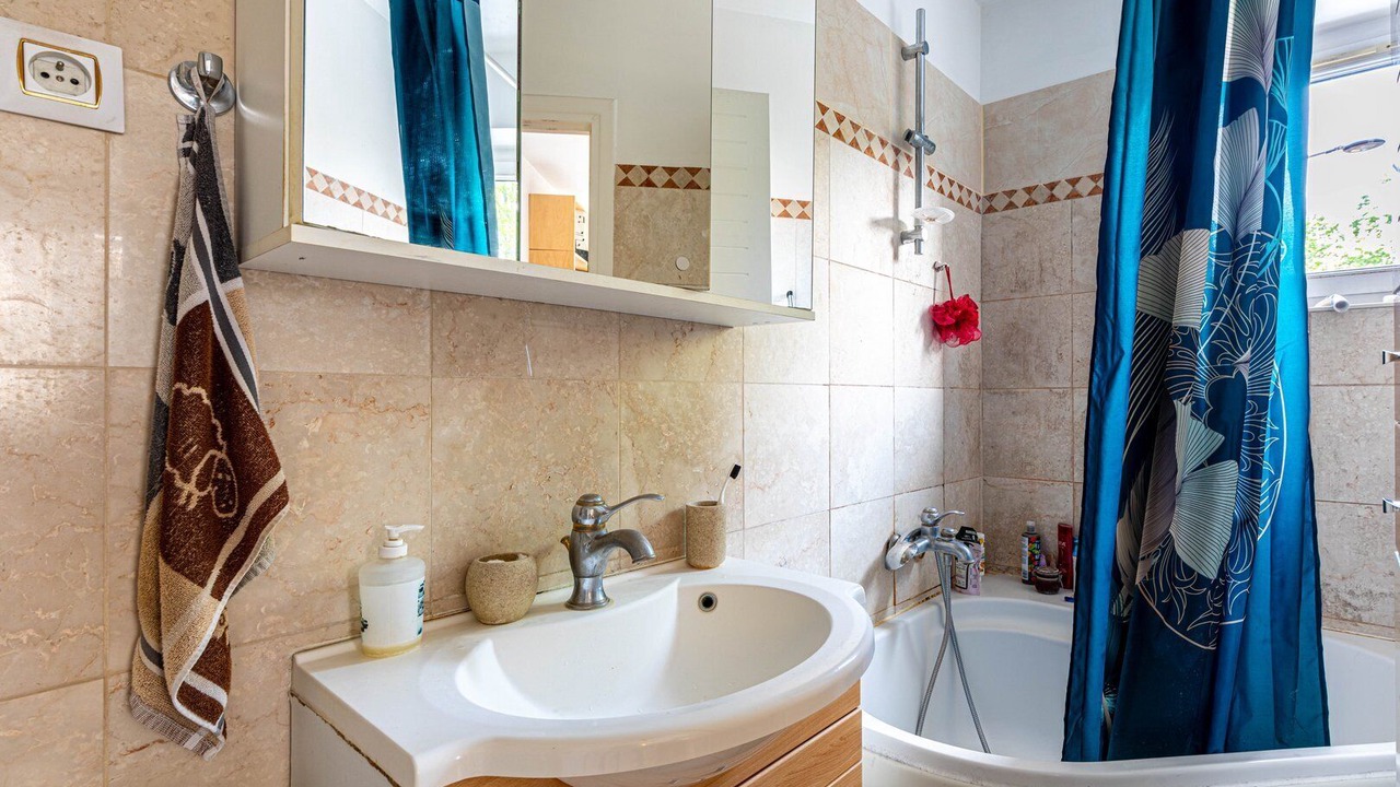 Photo of Bathroom in Quartier de la Maison-Blanche