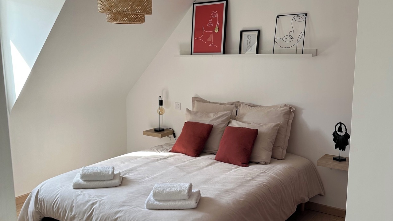 Photo of Bedroom in Locoal-Mendon