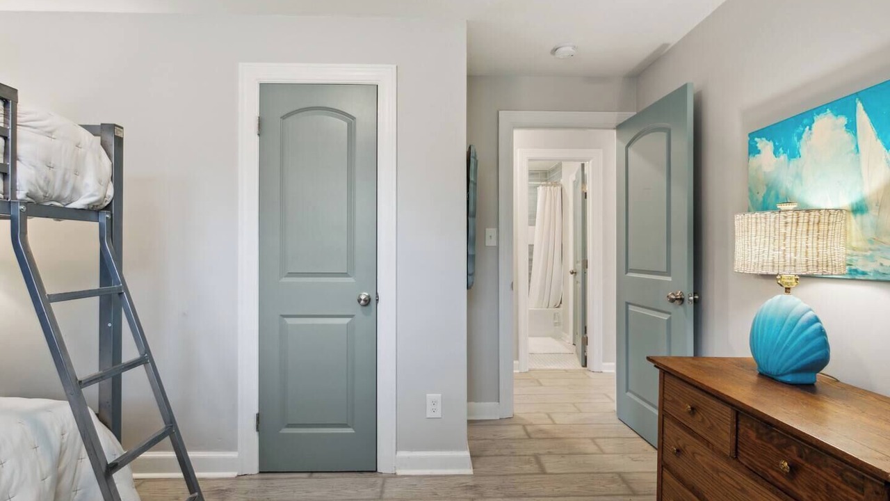 Photo of Bedroom in Buckroe Beach