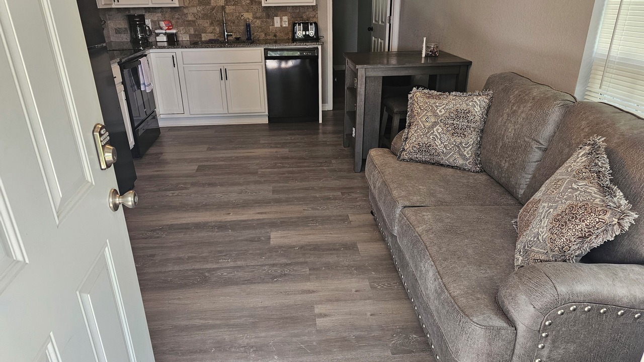 Photo of Livingroom in Uniontown