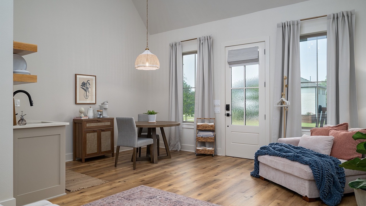Photo of Livingroom in Tyler