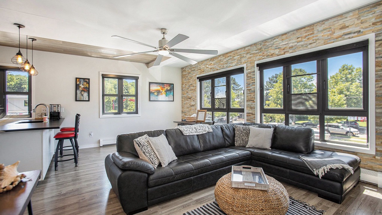 Photo of Livingroom in Saugatuck