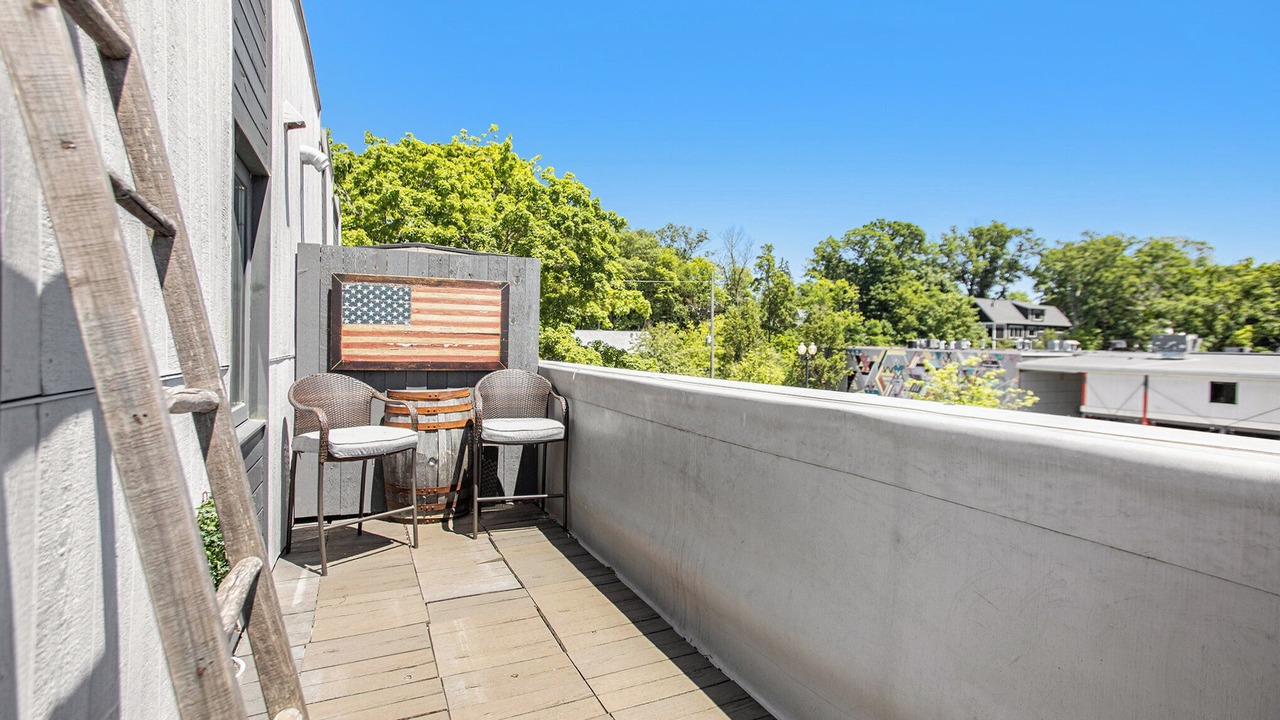 Photo of Patio Balcony in Saugatuck