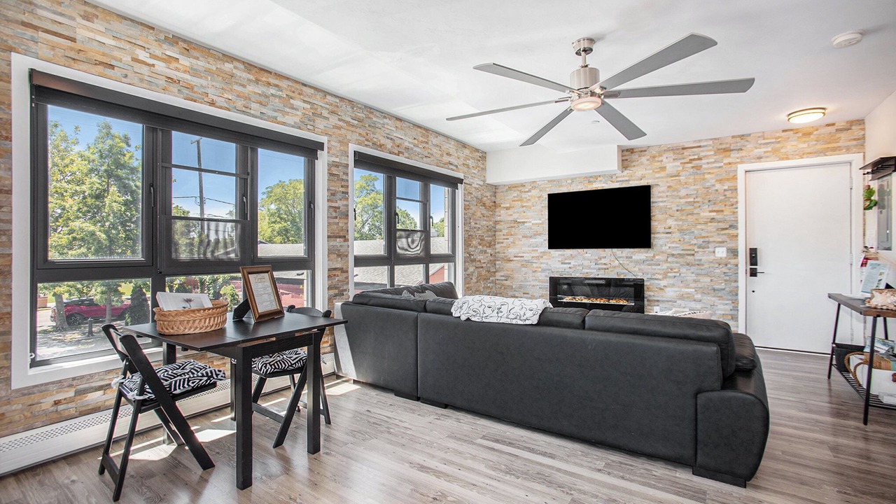 Photo of Livingroom in Saugatuck