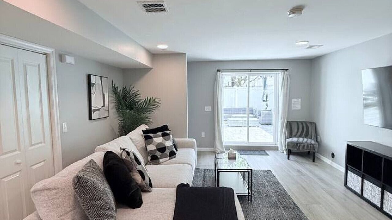 Photo of Livingroom in Communipaw