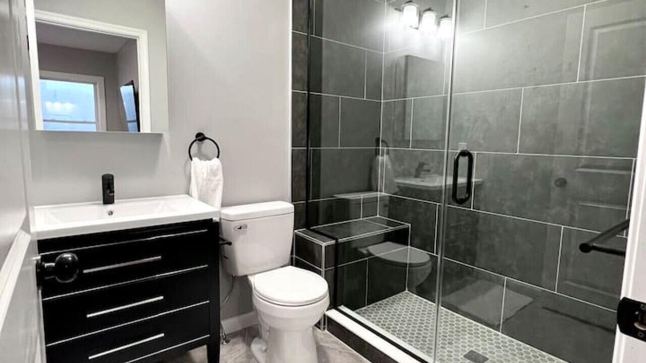 Photo of Bathroom in Communipaw