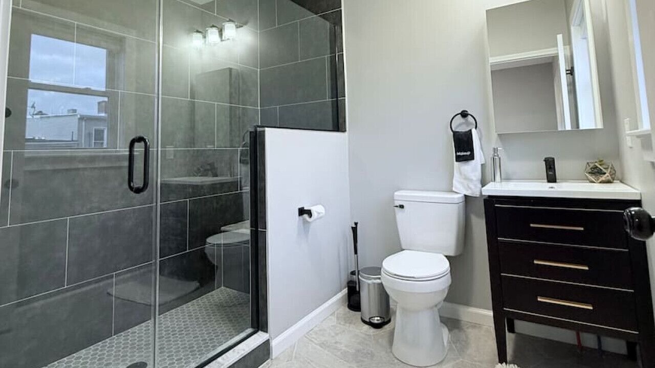 Photo of Bathroom in Communipaw
