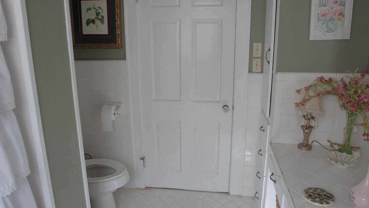 Photo of Bathroom in Springhill