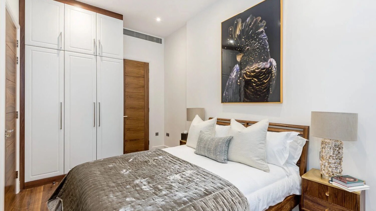 Photo of Bedroom in Queen's Gate