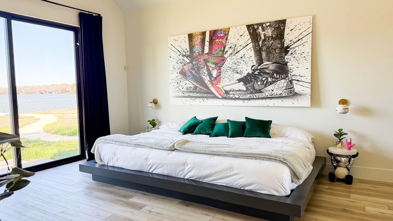 Photo of Bedroom in Carolyn Estates