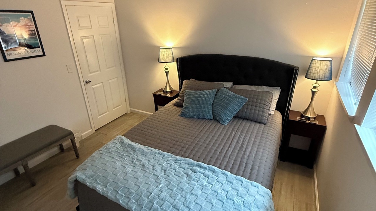 Photo of Bedroom in Lakeway