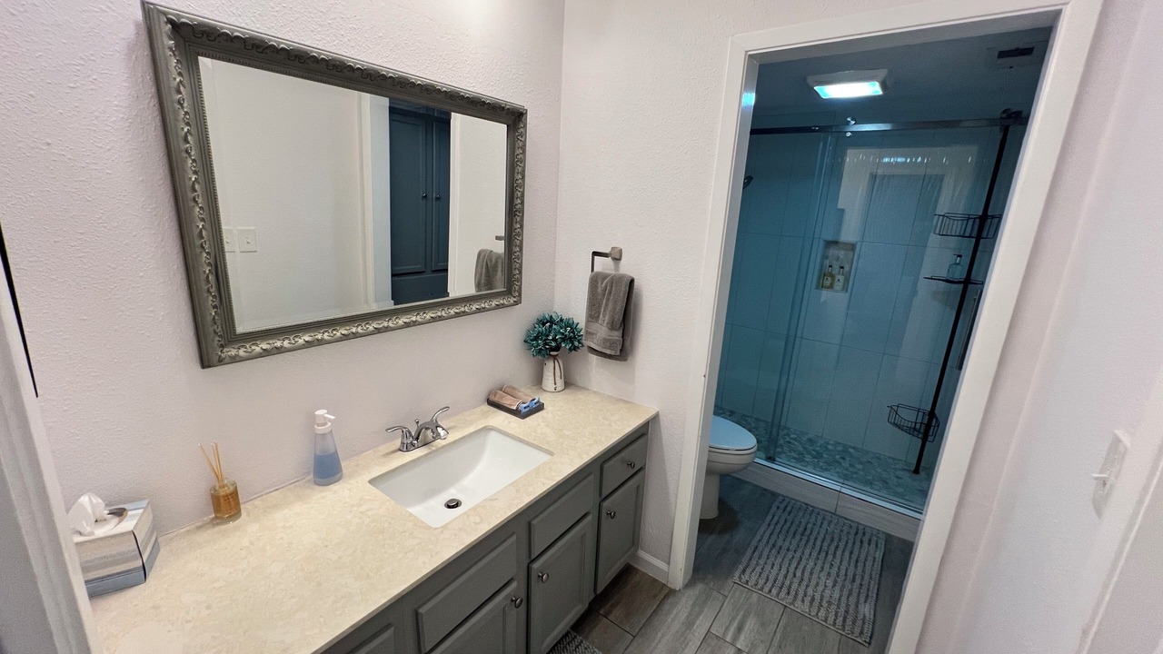 Photo of Bathroom in Lakeway