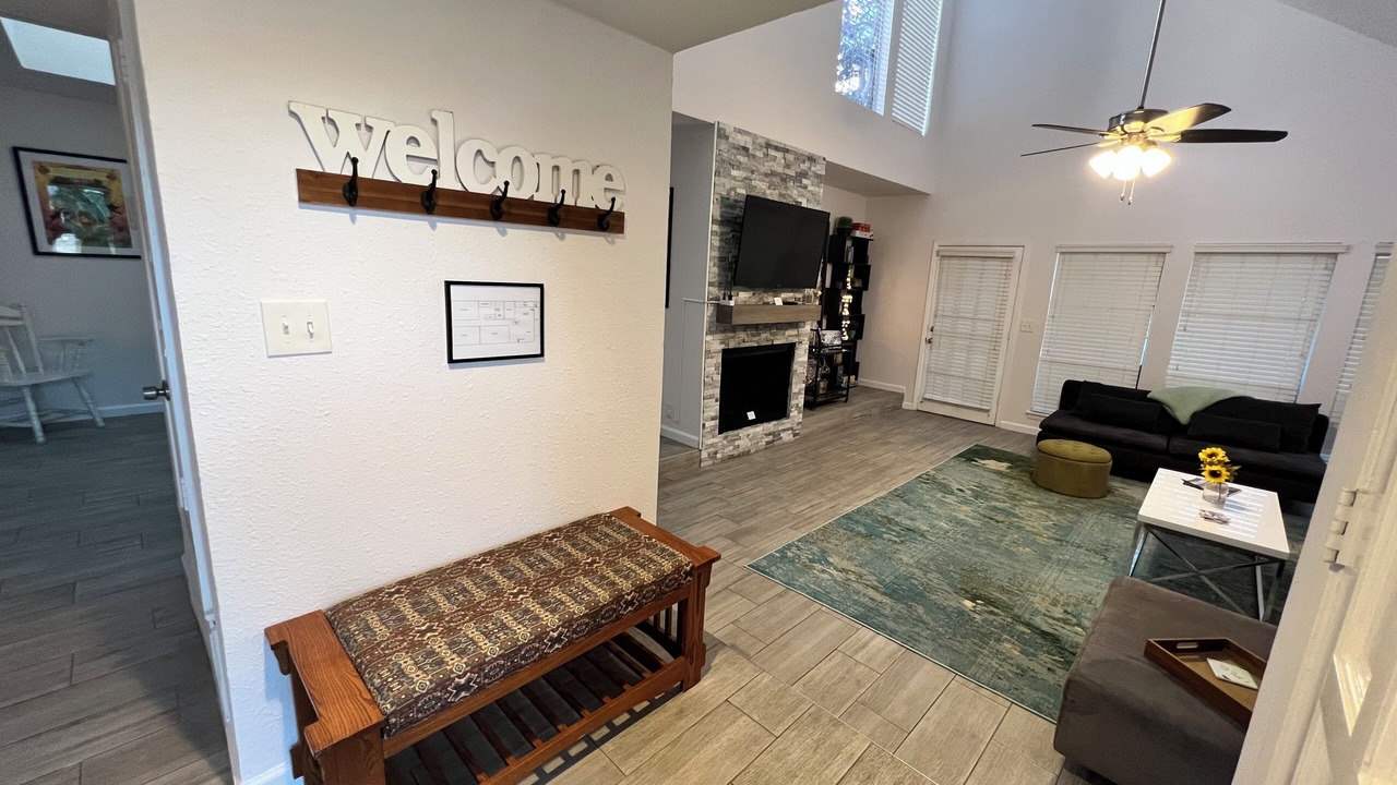 Photo of Bedroom in Lakeway