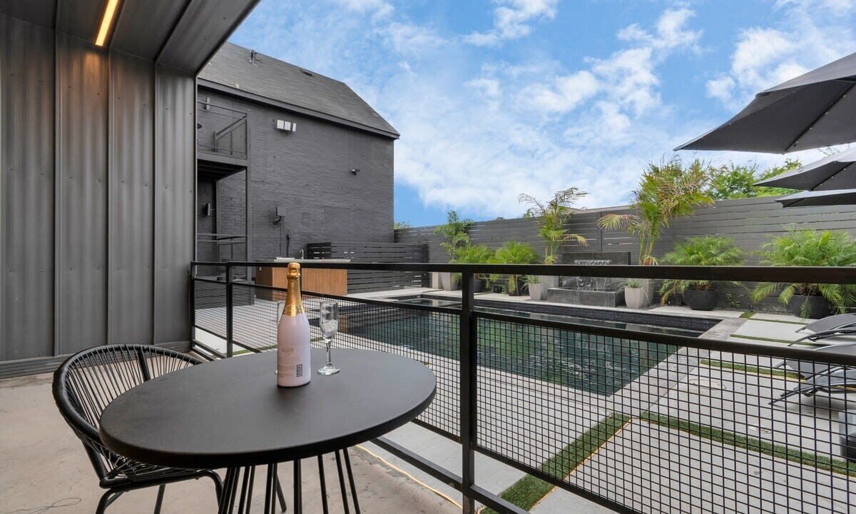 Photo of Outdoor in South Central Houston