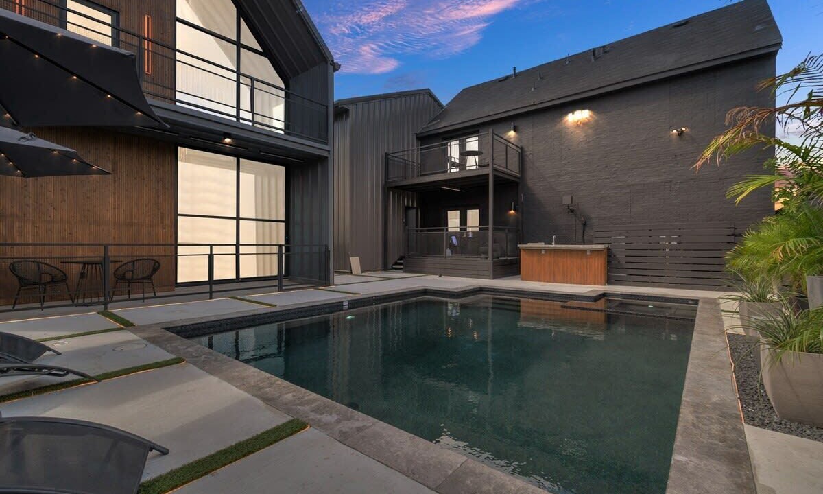 Photo of Outdoor in South Central Houston