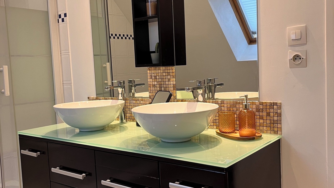 Photo of Bathroom in Eterville