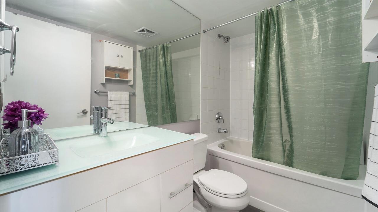 Photo of Bathroom in Fort York