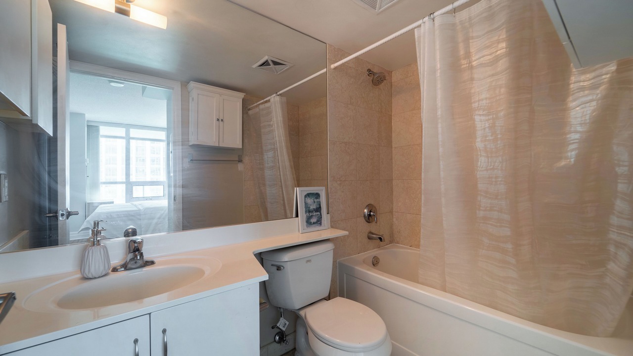 Photo of Bathroom in Fort York