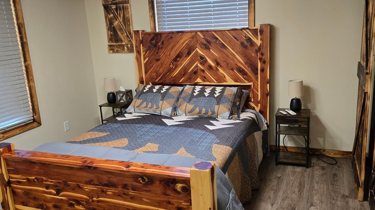 Photo of Bedroom in Edwards