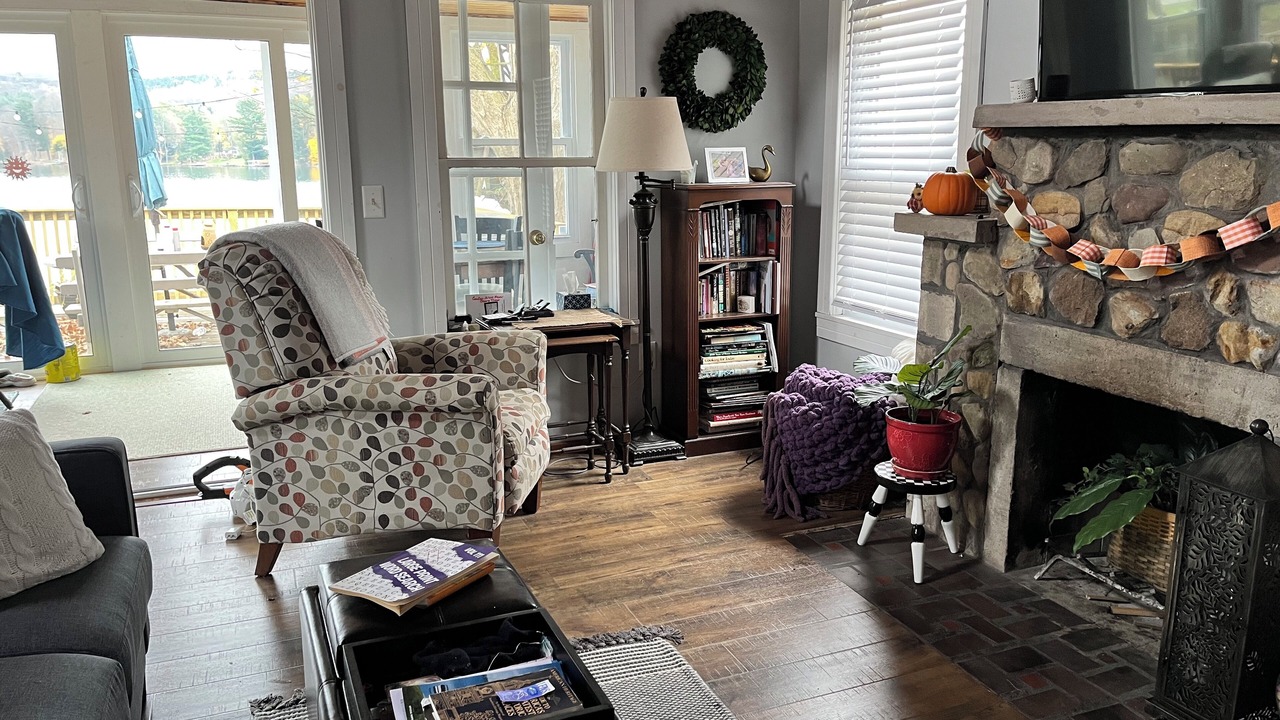 Photo of Livingroom in Hamilton