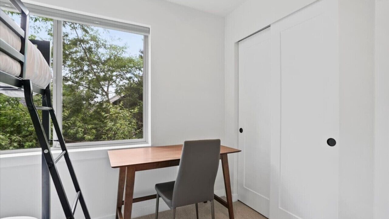 Photo of Others in Green Lake