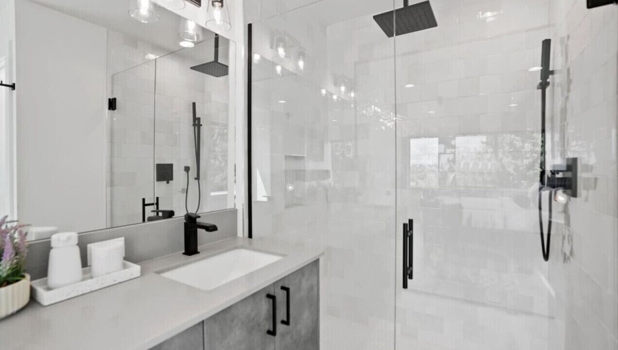 Photo of Bathroom in Green Lake