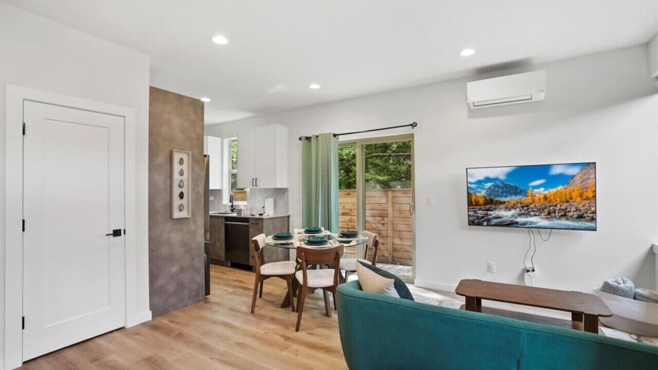 Photo of Livingroom in Green Lake