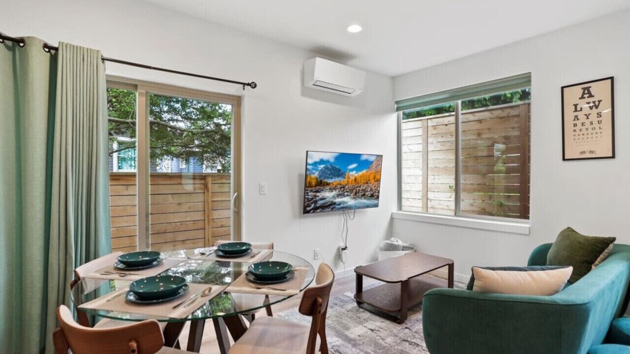 Photo of Others in Green Lake