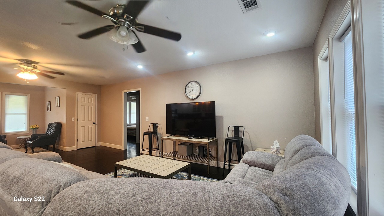 Photo of Livingroom in Clarksville