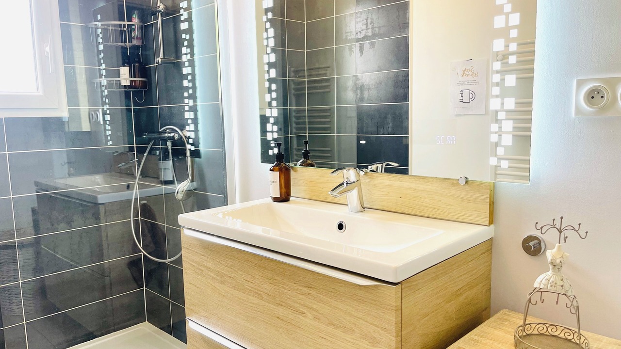 Photo of Bathroom in Poupry