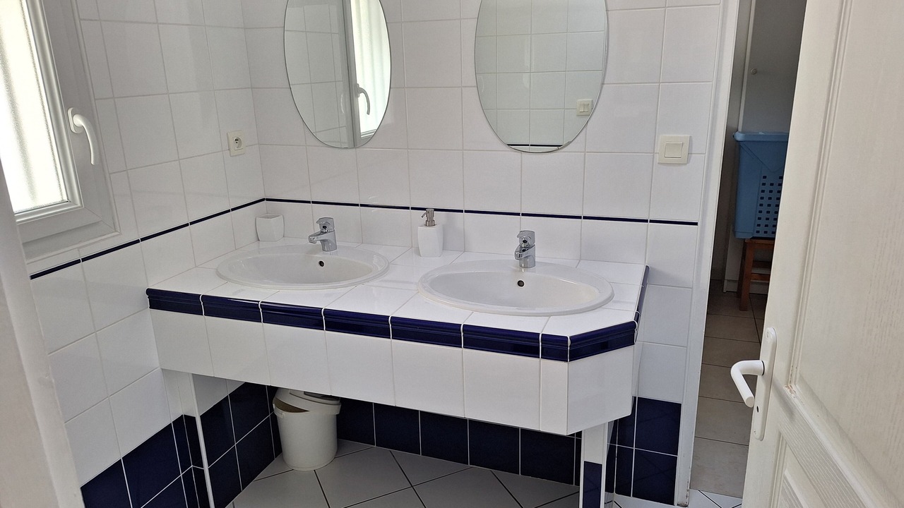 Photo of Bathroom in Saint-Gilles-Croix-de-Vie